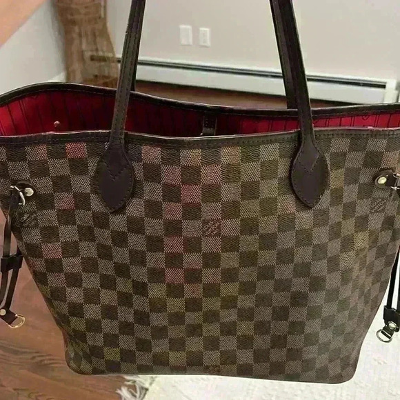 Louis Vuitton Handbags - Louis Vuitton Neverfull